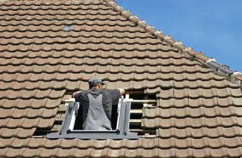 Pose de velux - Urville